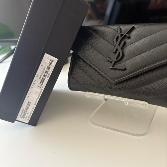 YSL Black Leather Wallet - Picture 4 of 4